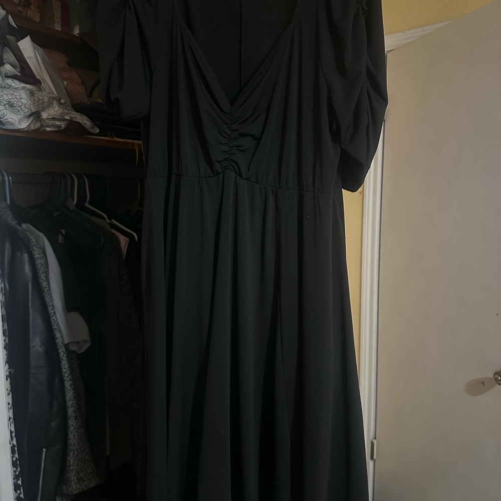 Chic Black Dress